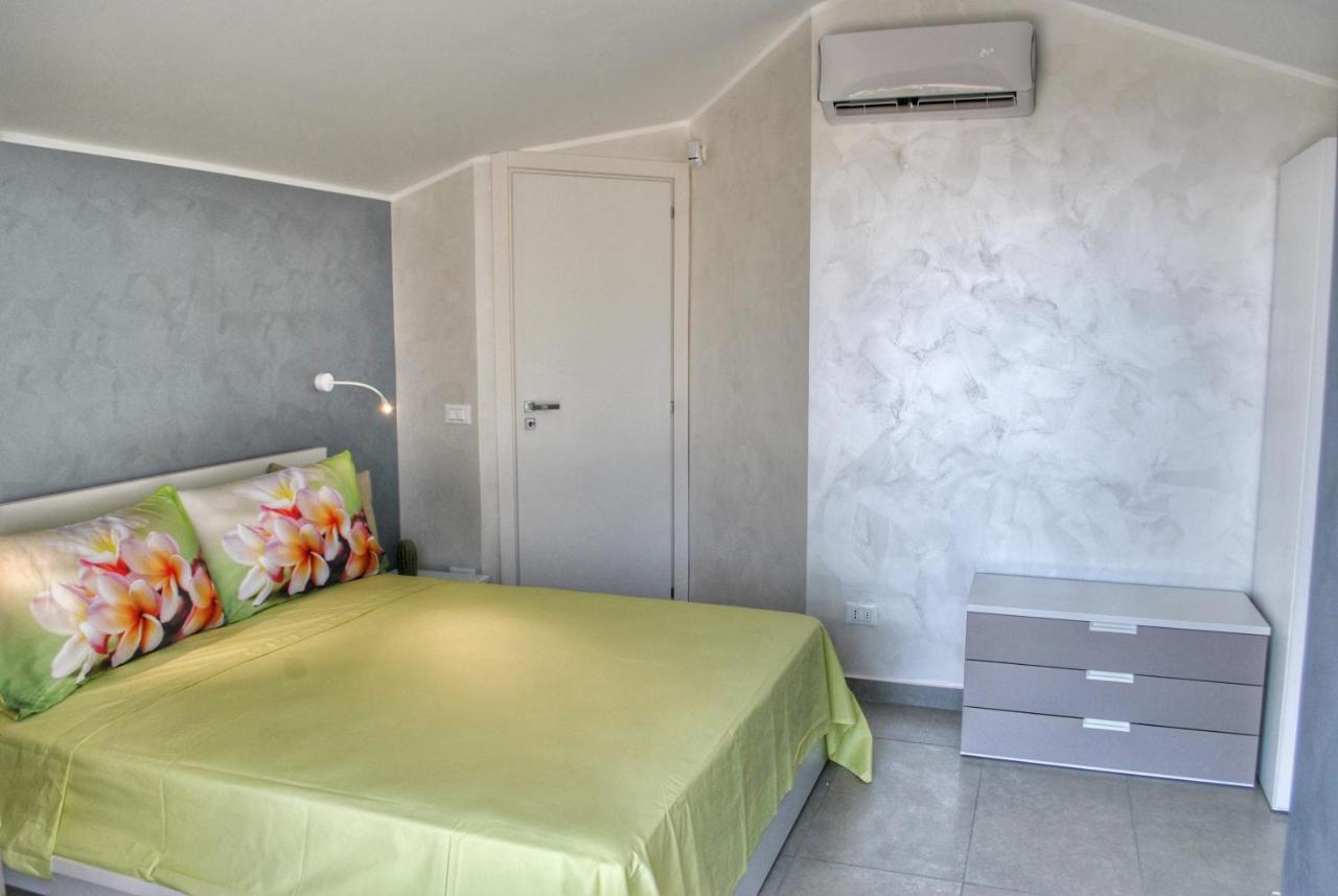 Villa Dedalisa By Holidayngo Acireale Exteriör bild