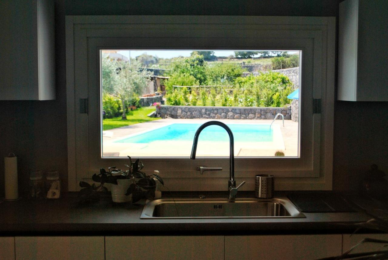 Villa Dedalisa By Holidayngo Acireale Exteriör bild